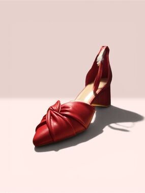 Women's Red Knot-Front Block Heel Pump
